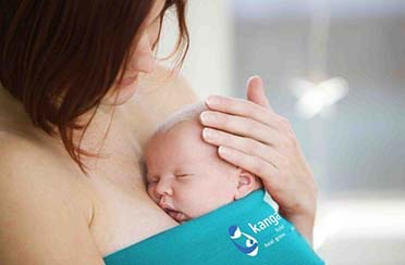 ¿El contacto piel a piel es efectivo para reducir el dolor debido a los procedimientos en los neonatos? Revisión Sistemática Cochrane 2018